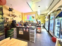 Tyrwhitt Road (D8), Retail #509794281